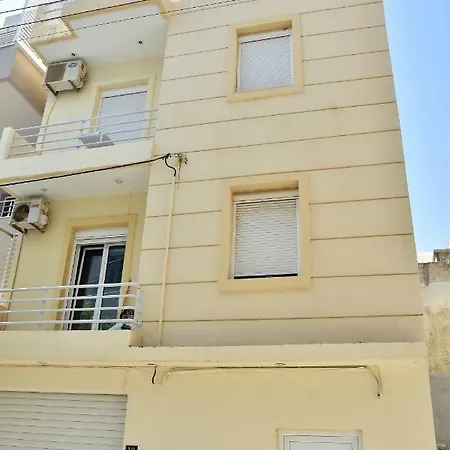 Chalkidonos Apartment *