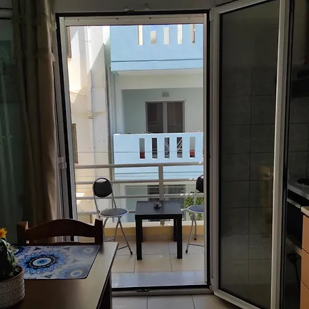 Chalkidonos Apartamento *